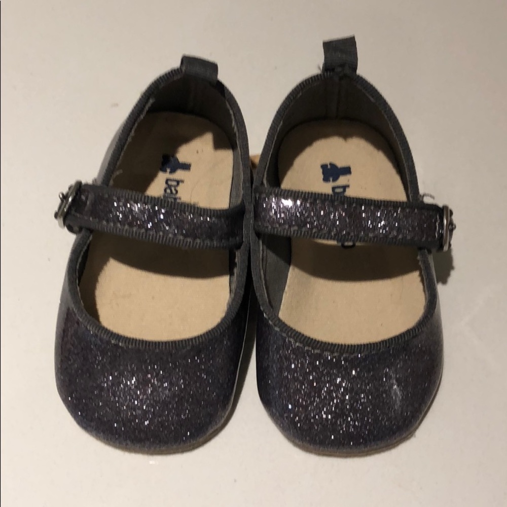⭐️ Baby gap silver ballet flats